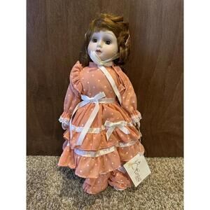 Heritage Musical 15" Porcelain Doll (WORKS) with Brown Hair
